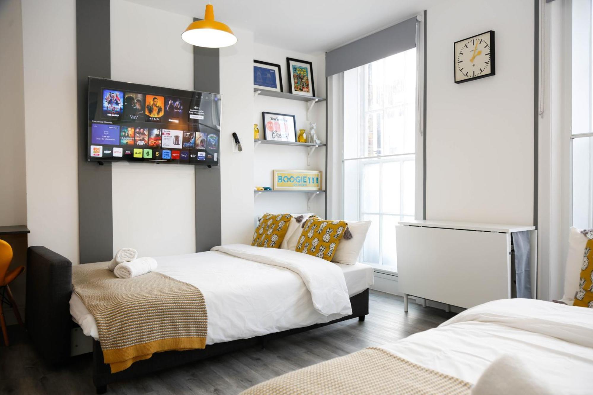 לונדון Luxury Rooms In Camden Town Near Shops, Cafes, Bars & Metro With Shared Bathrooms מראה חיצוני תמונה