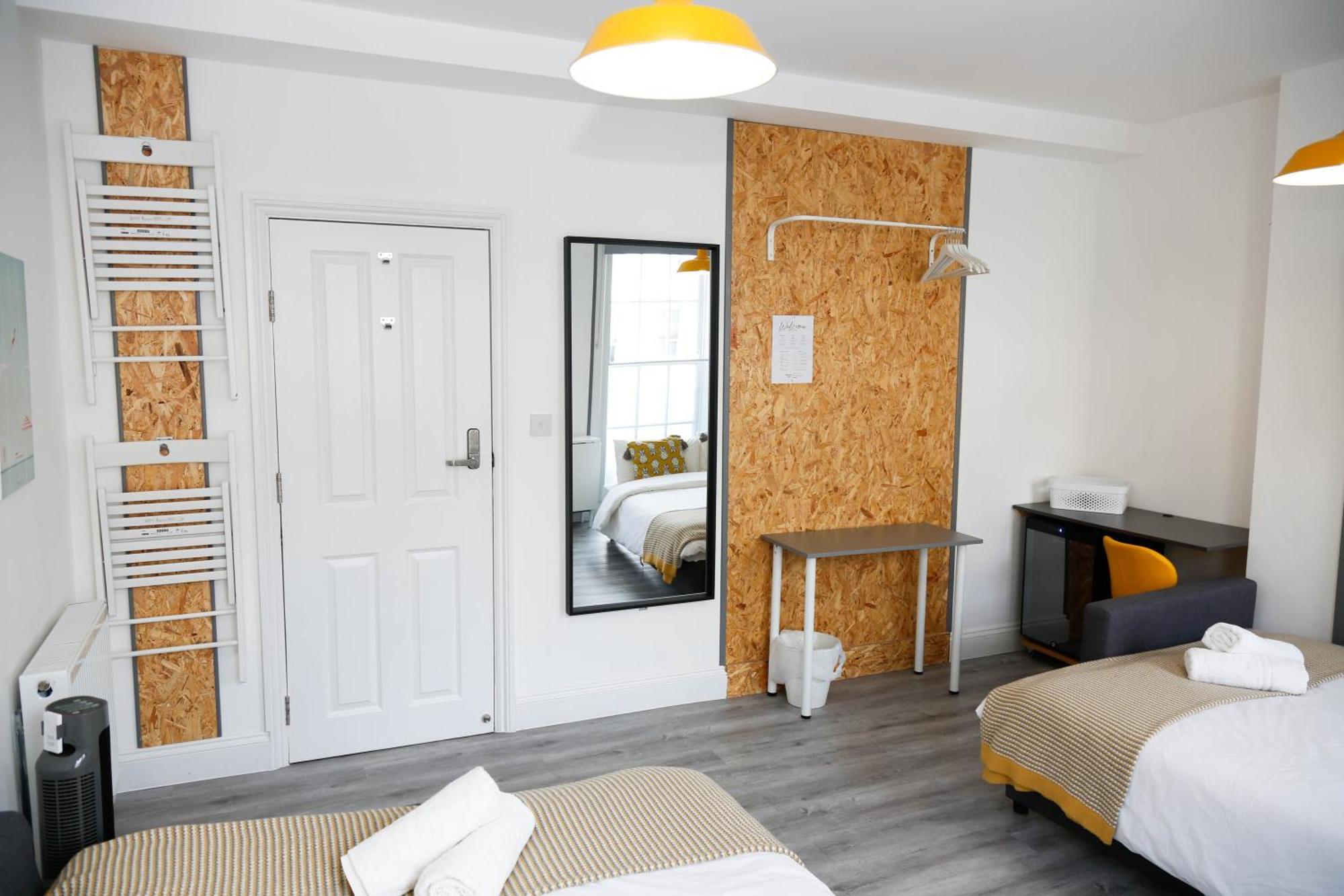 לונדון Luxury Rooms In Camden Town Near Shops, Cafes, Bars & Metro With Shared Bathrooms מראה חיצוני תמונה