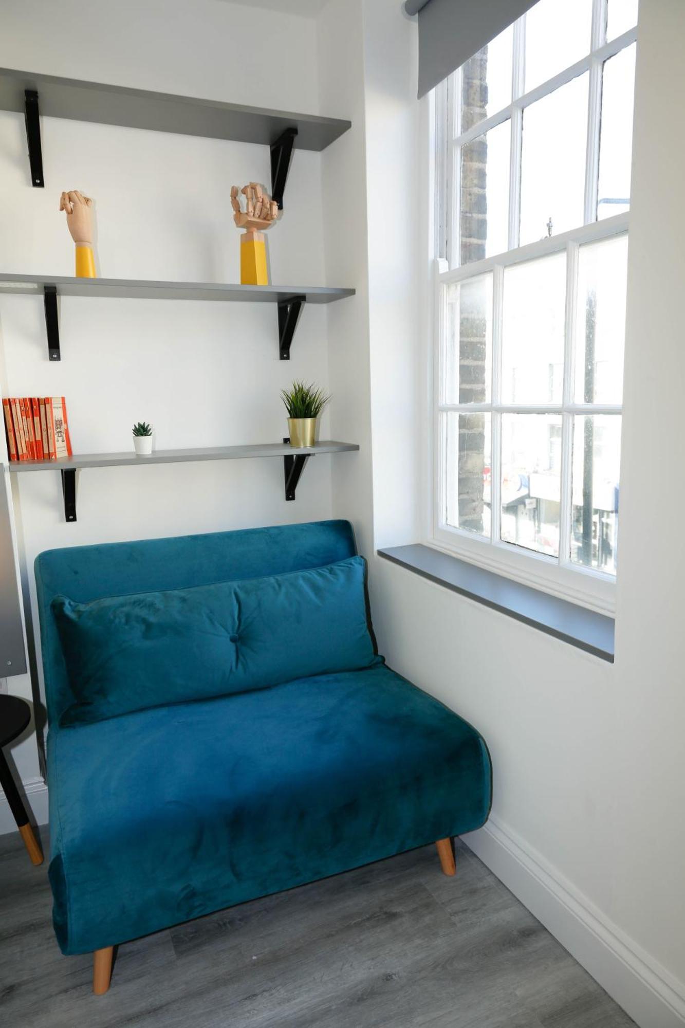 לונדון Luxury Rooms In Camden Town Near Shops, Cafes, Bars & Metro With Shared Bathrooms מראה חיצוני תמונה